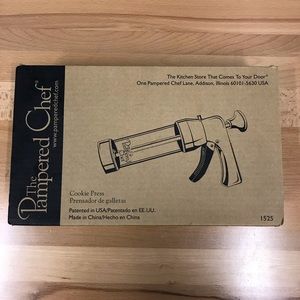 Pampered Chef #1525 Cookie Press in Original Box